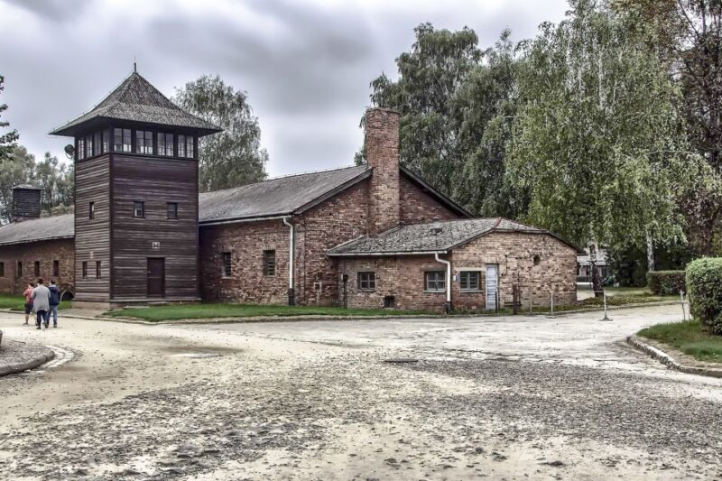 Krakow: Auschwitz Birkenau Museum Guided Tour With Pickup - Customer Reviews and Ratings