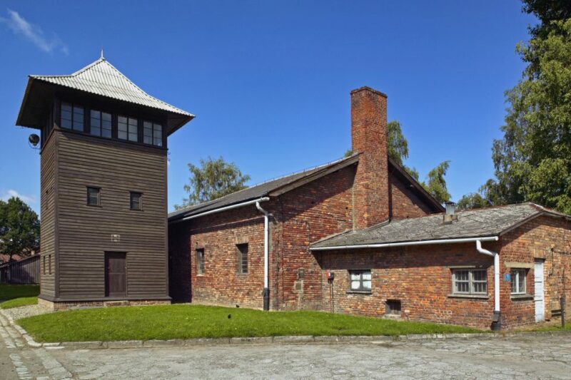 Krakow: Auschwitz Guided Tour With Optional Lunch and Pickup - Customer Feedback and Recommendations