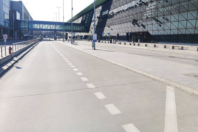 Krakow Balice Airport Transfer: Private Round Trip - Quick Points