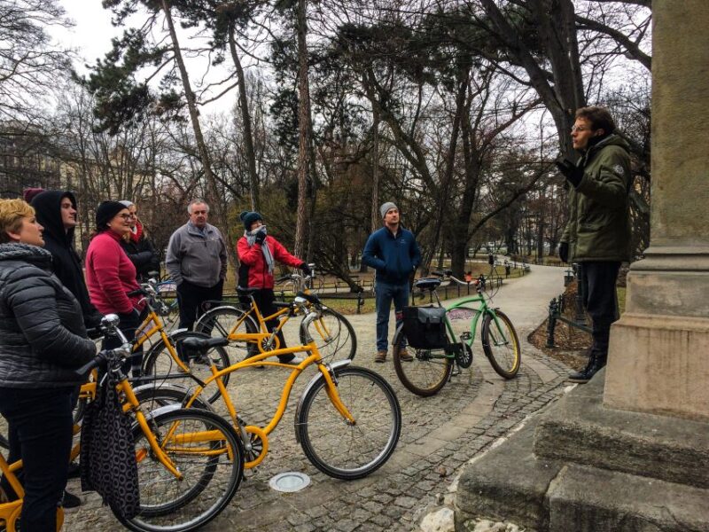 Krakow: Bike Tour of the Old Town, Kazimierz, and the Ghetto - Itinerary Highlights