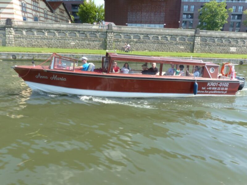 Krakow: Boat Cruise to Tyniec on the Vistula River - Onboard Amenities