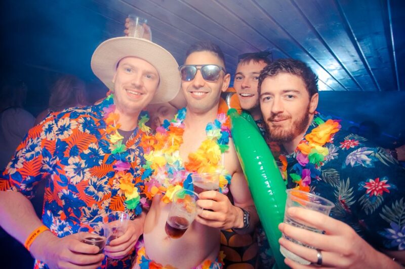 Krakow: Boat Party With Unlimited Drinks - River Cruise and Open Bar