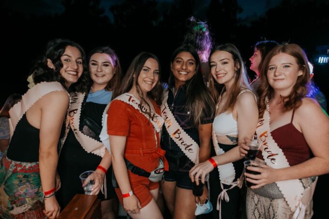 Krakow: Boat Party With Unlimited Drinks - Meeting Point and Location