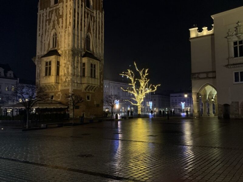 Krakow by Night - Key Points