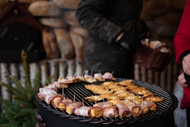 Krakow Christmas Market Immersive Tour - Meeting Point and Identification