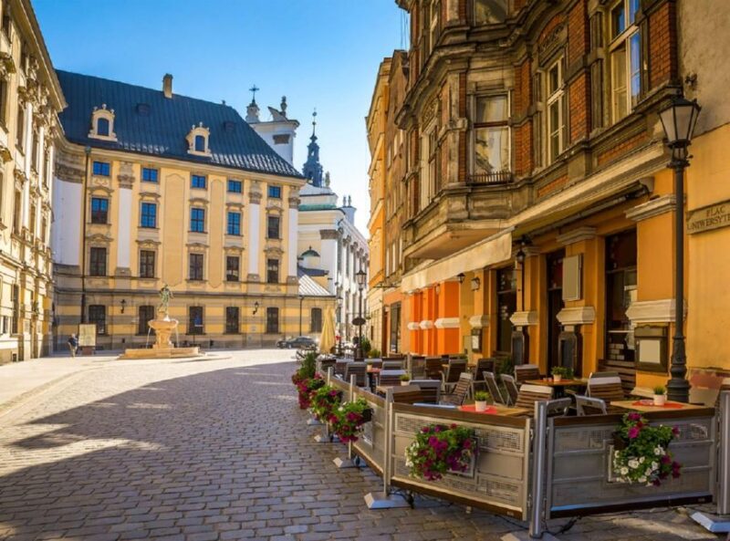 Krakow: City Highlights Sightseeing Private Car Tour - Discovering Kazimierz