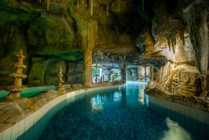 Krakow: Day Tip to Suntago Water Park - Accessibility and Facilities