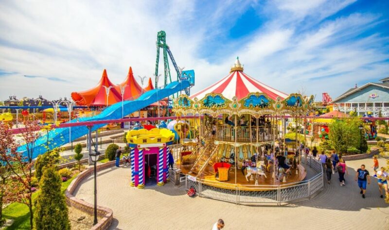 Krakow: Energylandia Amusement Park Winter Kingdom & Summer - Variety of Attractions
