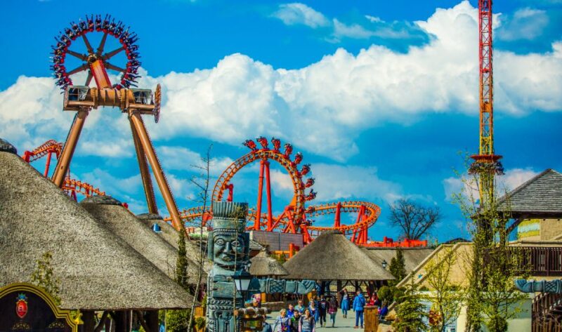 Krakow: Energylandia Amusement Park Winter Kingdom & Summer - Water Park Zone