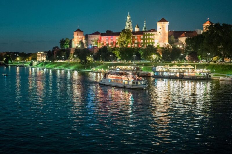 Krakow: Evening Cruise With a Glass of Wine - Cruise Itinerary and Highlights