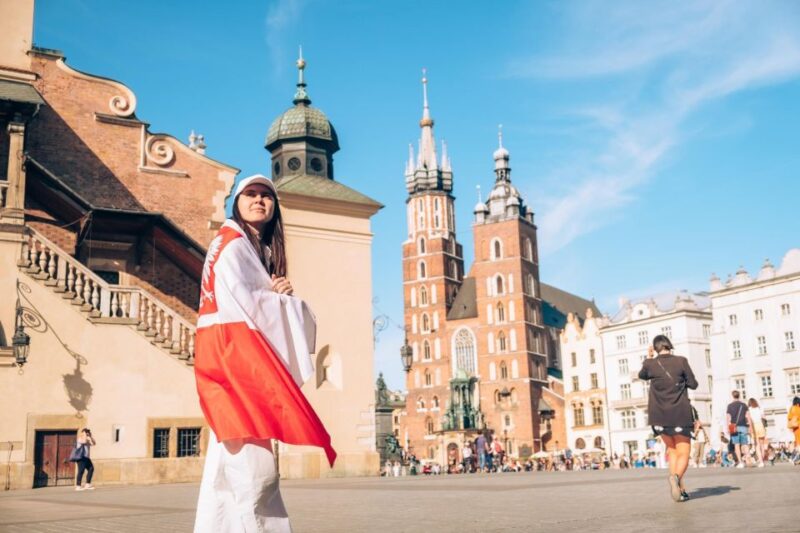 Krakow: Express Walk With a Local in 60 Minutes - Highlights of the Tour