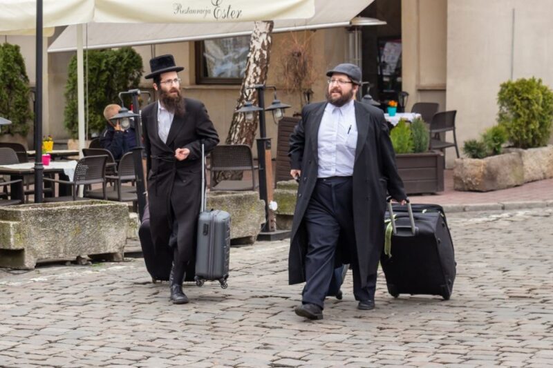 Krakow: Guided Kazimierz Jewish Quarter Walking Tour - Booking Information
