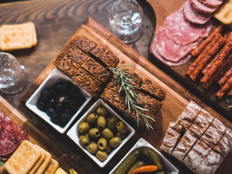 Kraków: Guided Vodka Tour With Food and Drink Tastings - Experience Highlights