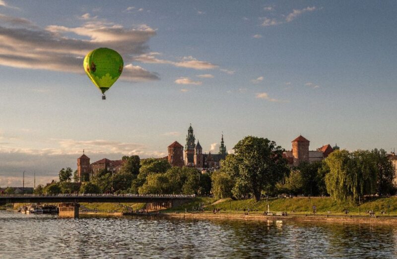 Kraków: Hot Air Balloon Flight With Champagne - Breathtaking Aerial Views