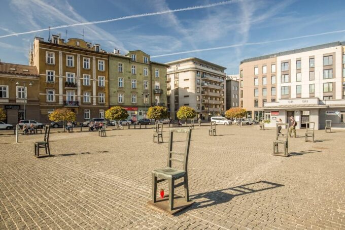 Krakow: Jewish Ghetto & Plaszow Concentration Camp Tour - Remnants of the Ghetto