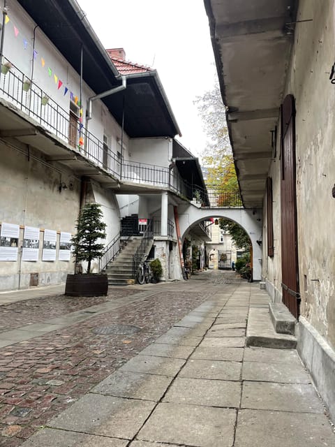 Kraków: Jewish Quarter and Ghetto Self-Guided Walking Tour - Participant Requirements