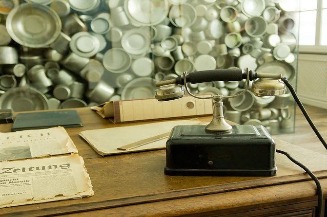 Krakow: Jewish Quarter Kazimierz & Schindlers Factory & Ghetto Guided Tour - Guided Exploration