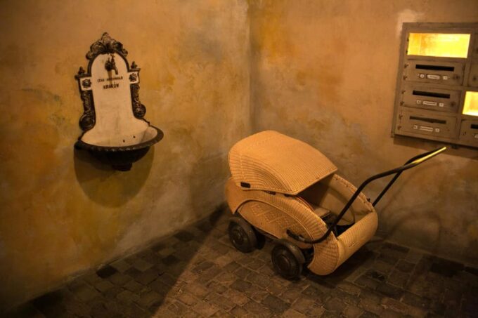 Krakow: Kazimierz, Schindlers Factory & Ghetto Guided Tour - Customer Feedback