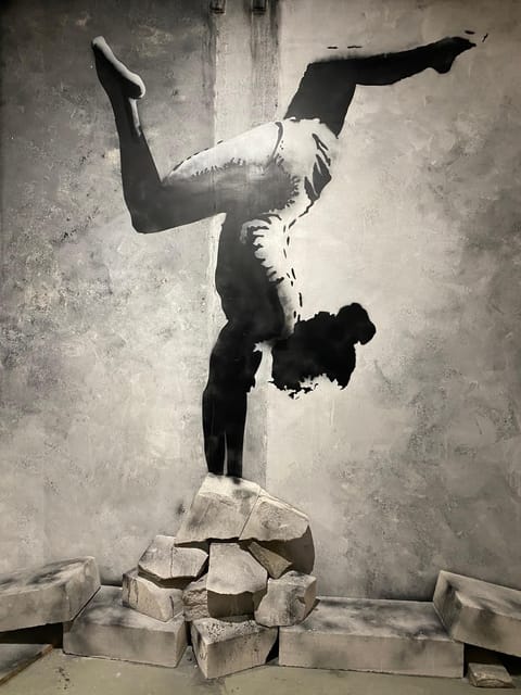 Krakow: Muzeum Banksy Entry Ticket - Visitor Information