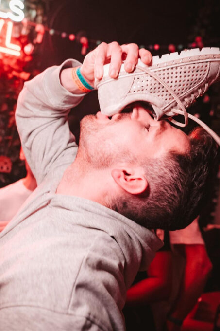 Krakow: New Years Eve Pub Crawl W/ 2 Hours Unlimited Drinks - Guest Requirements