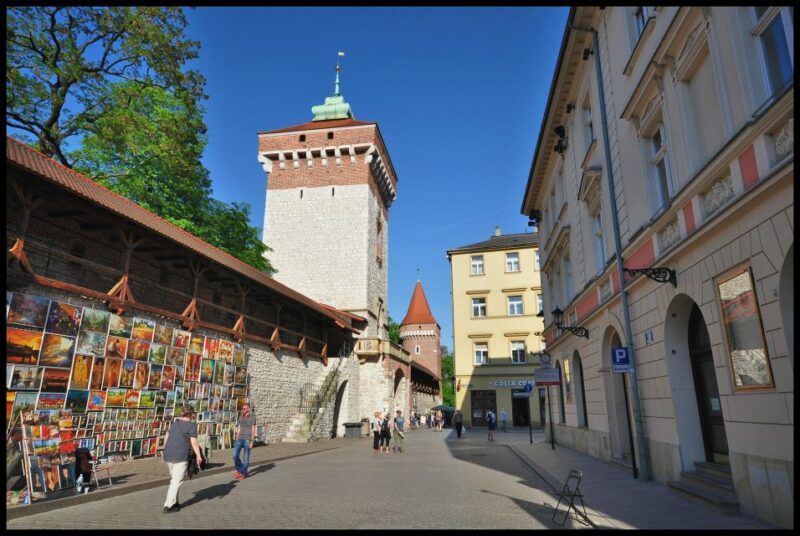 Kraków Old Town and Jewish Quarter® - Wawel Complex Tour