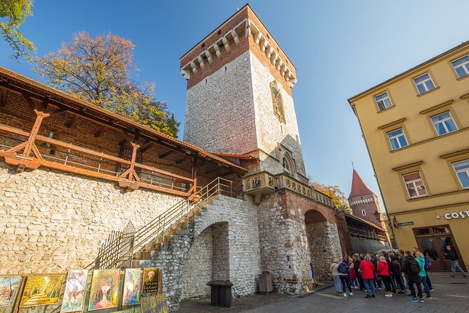 Krakow Old Town and Wawel Castle Tour With Guide - Meeting and End Points