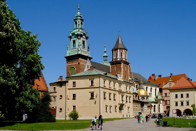 Krakow: Old Town, Jewish Kazimierz and Ghetto Sightseeing by Electric Golf Cart - Eco-Friendly Sightseeing