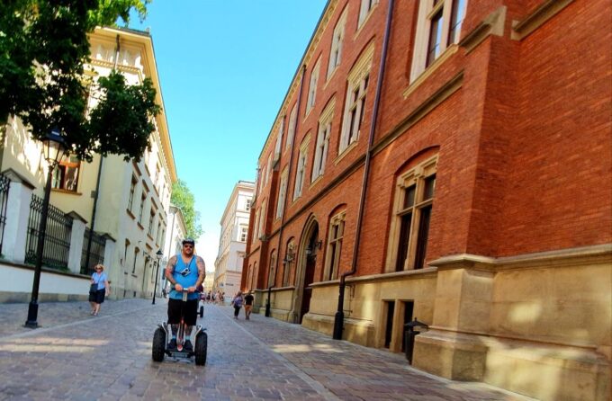 Krakow: Old Town & Jewish Quarter 2-Hour Segway Tour - Exploring Old Town and Kazimierz