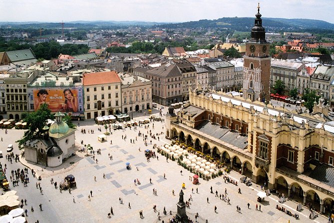 Krakow Old Town & Kazimierz Highlights Tour by Electric Car - Historical Highlights