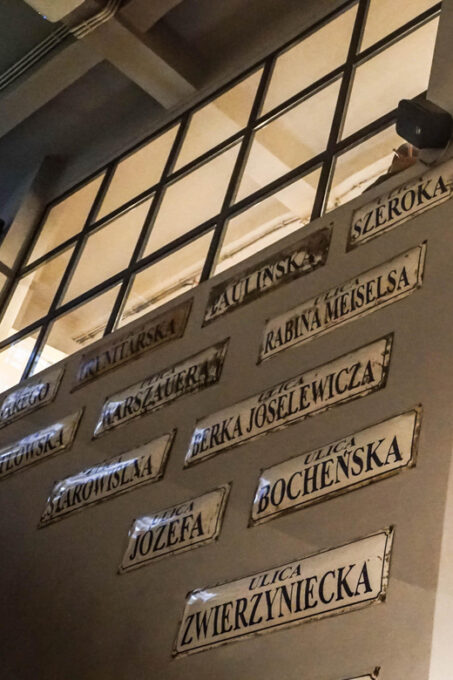 Krakow: Oskar Schindlers Factory Guided Tour - Language Options