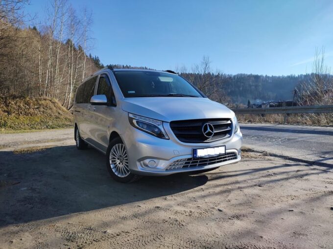 Krakow: Premium-Class Airport Private Transfer - Airport Transfer Arrangements