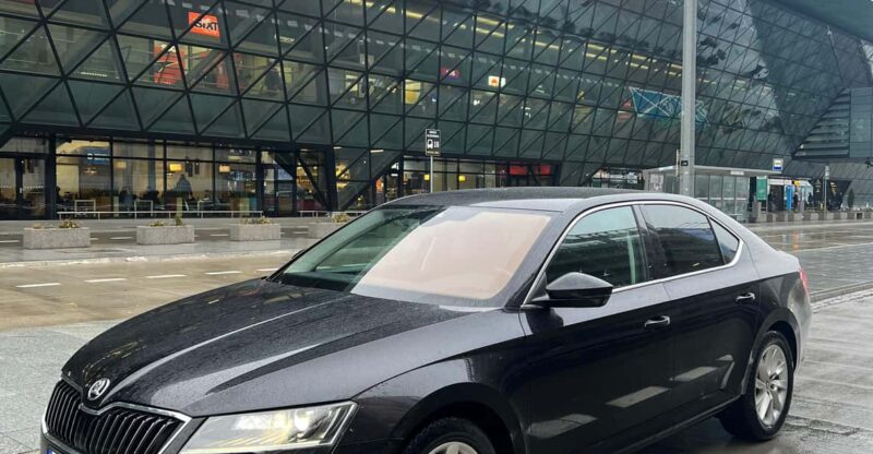Krakow: Private 1-Way Transfer To/From Krakow Airport (Krk) - Transfer Duration