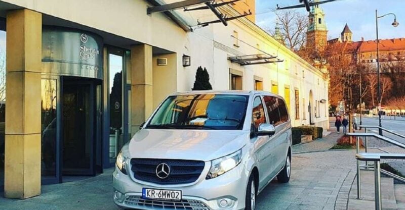 Krakow: Private 1-Way Transfer to Prague Airport - Luggage and Passenger Capacity