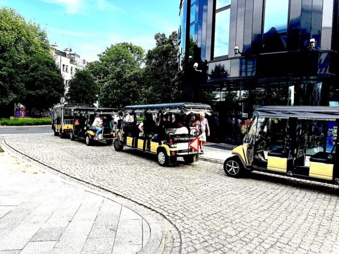 Krakow: Private Panoramic Tour by Golf Cart With Audio Guide - Visit Iconic Landmarks