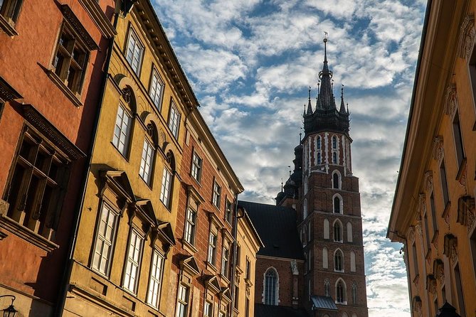 Krakow Private Tour By Walk & Car - Visiting Podgorze District
