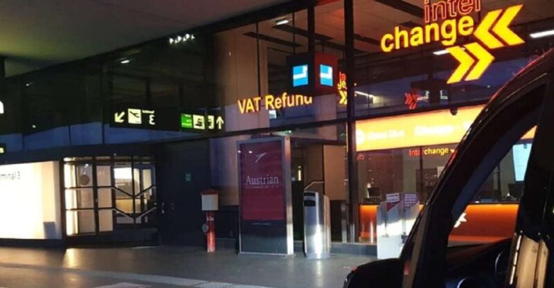 Krakow: Private Transfer to Vienna International Airport - Pickup Arrangements