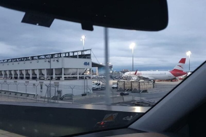 Krakow: Private Transfer to Vienna International Airport - Included Services