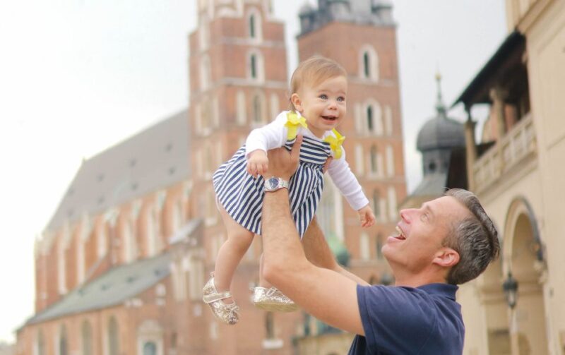 Krakow: Professional Photoshoot in the City Center - Language and Accessibility
