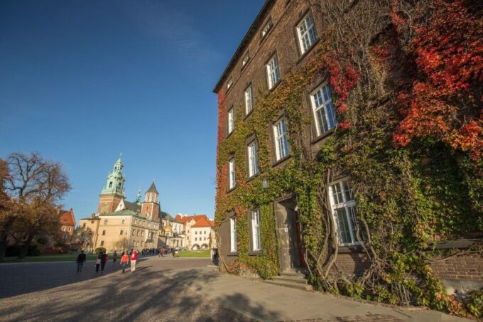 Krakow: Royal Cathedral and City Basilica Guided Tour - Frequently Asked Questions