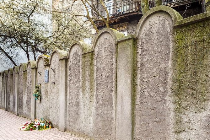 Kraków: Schindler's Factory and Former Ghetto Tour - Pickup and Accessibility