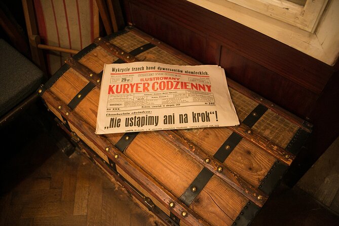 Krakow: Schindlers Factory & Jewish Ghetto Guided Tour - Meeting and Pickup