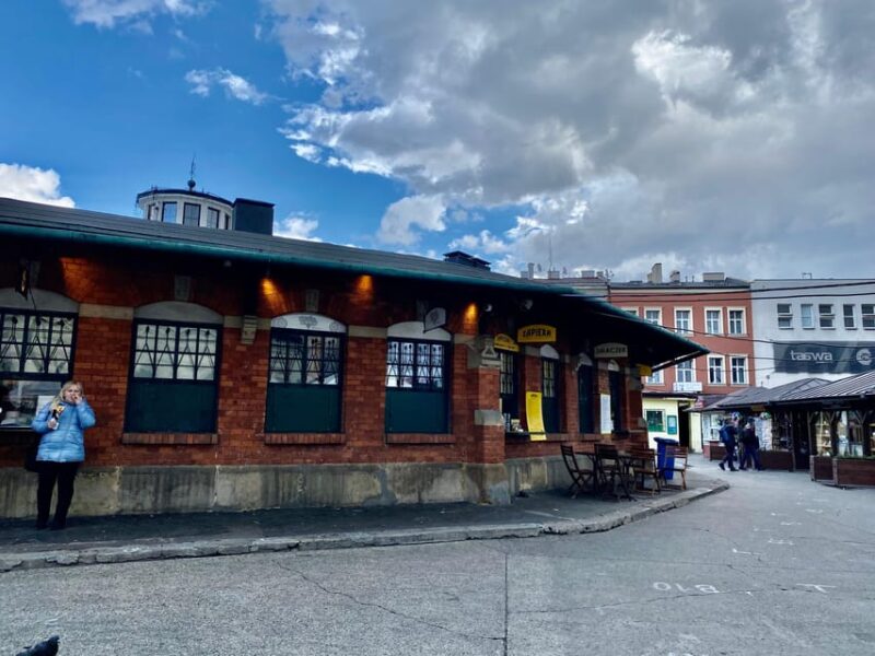 Krakow: Schindlers List Path: History & Film Spots Tour - Experience and Themes