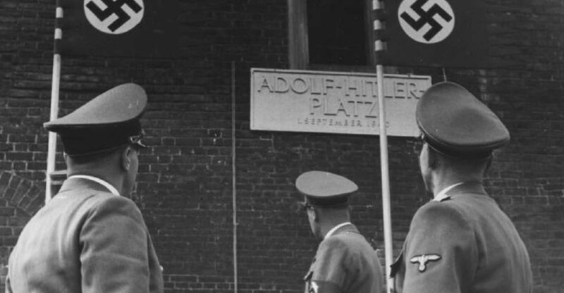 Krakow: Second World War History Guided Walking Tour - Experience Highlights