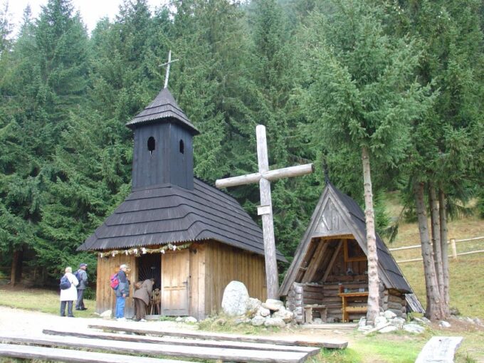 Krakow: Tatra Mountains and Zakopane Full-Day Private Tour - Explore Zakopane