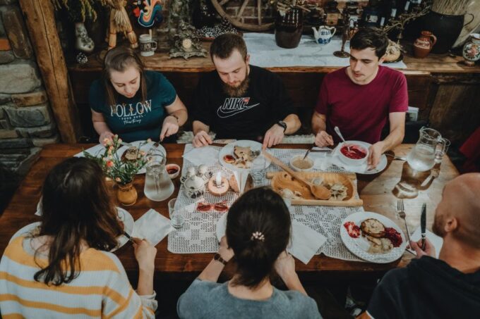 Krakow: Traditional Polish Food and Drinks Tasting Tour - How to Book and Reserve