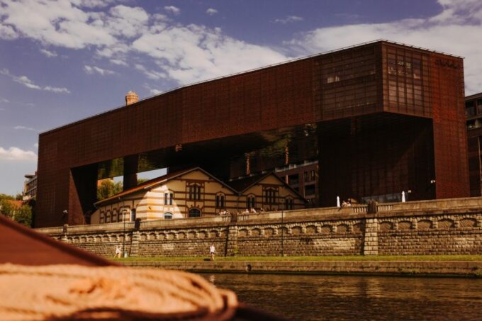 Krakow: Vistula Night Cruise by Gondola W/ Audio Commentary - Duration and Languages