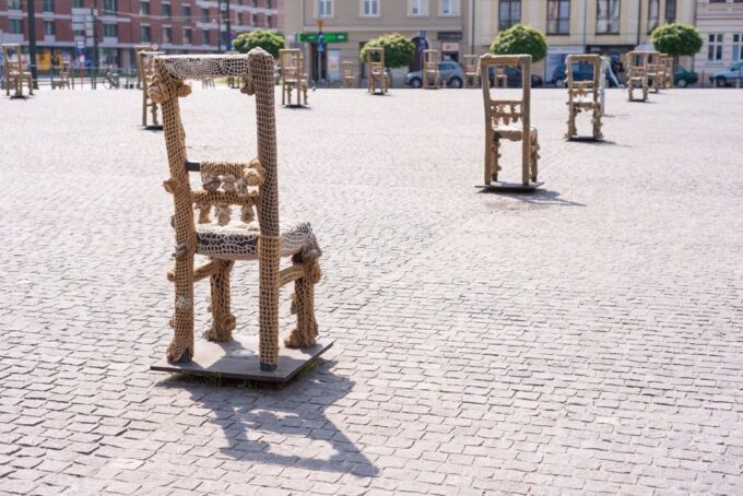 Krakow: Vistula River Cruise & Former Ghetto Walking Tour - Accessibility and Recommendations