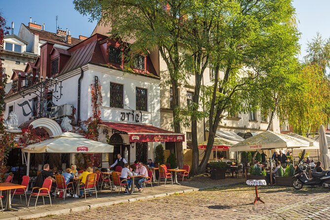 Krakow: Walk Around Kazimierz & Former Ghetto With Entrance to Schindler Factory - Visiting Schindlers Factory Museum