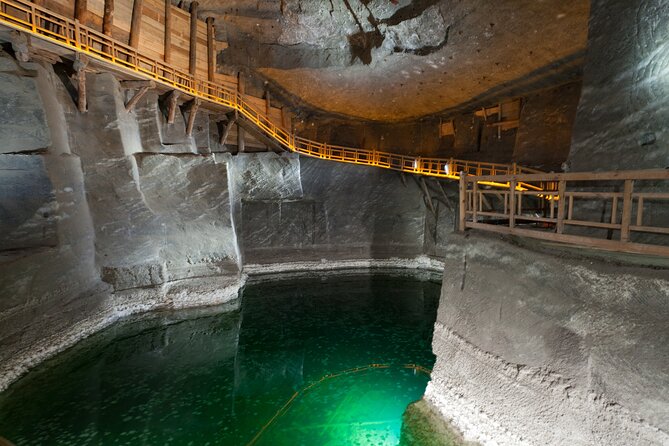 Krakow: Wawel Castle & Cathedral and Wieliczka Salt Mine Guided Tour With Lunch - Tour Policies and Specifications
