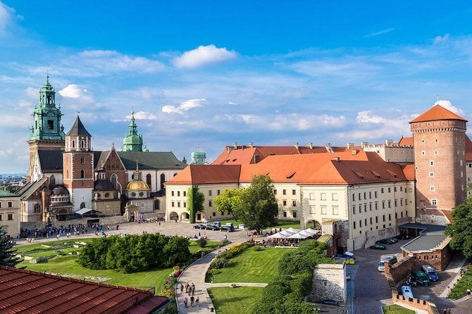 Krakow: Wawel Castle & Cathedral and Wieliczka Salt Mine Guided Tour With Lunch - Meeting and End Points